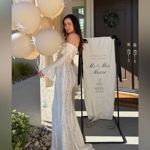 House of CB Belle White Lace Off-Shoulder Dress